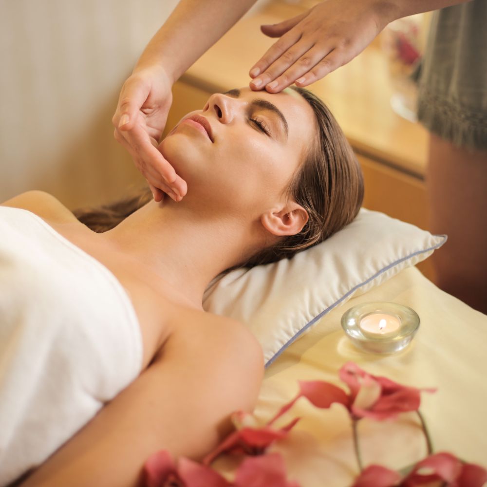 A relaxing rejuvenation facial